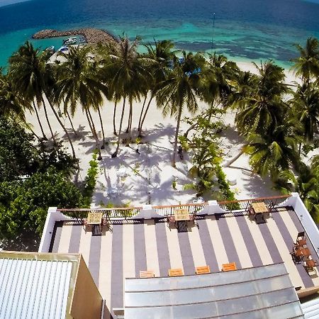 Crystal Sands Beach Hotel At Maafushi Bagian luar foto