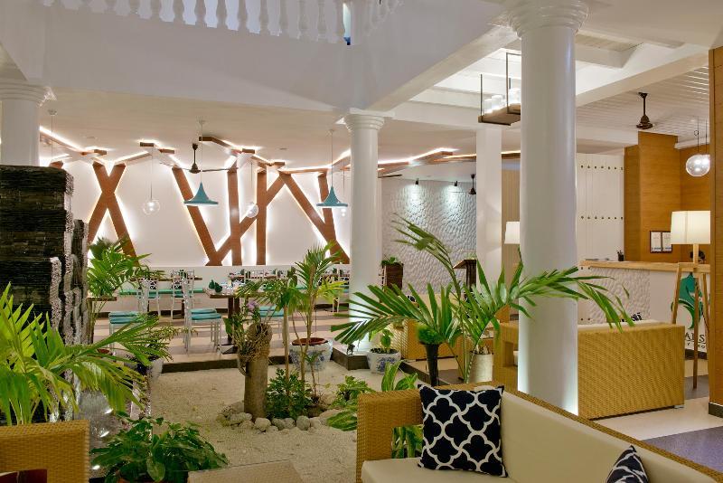 Crystal Sands Beach Hotel At Maafushi Bagian luar foto