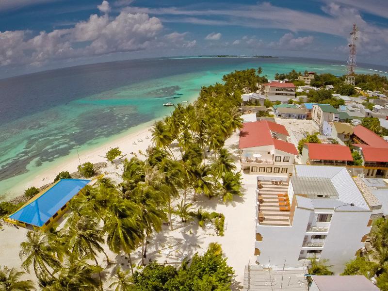 Crystal Sands Beach Hotel At Maafushi Bagian luar foto