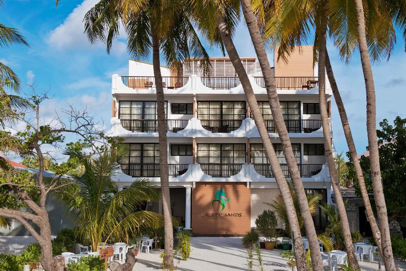 Crystal Sands Beach Hotel At Maafushi Bagian luar foto