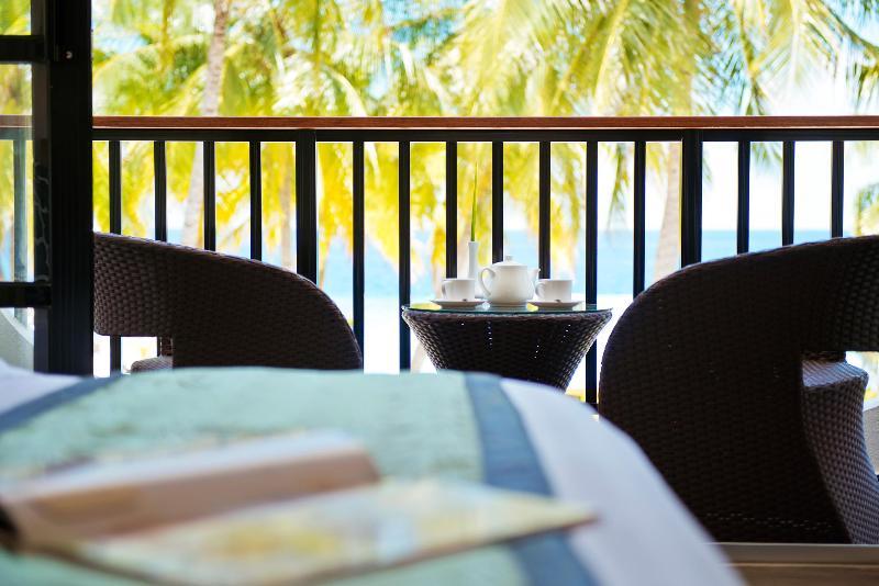 Crystal Sands Beach Hotel At Maafushi Bagian luar foto