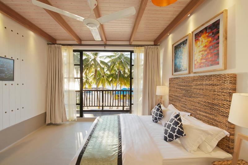 Crystal Sands Beach Hotel At Maafushi Bagian luar foto